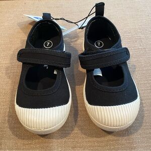 NWT Cat & Jack Black Toddler Sneakers